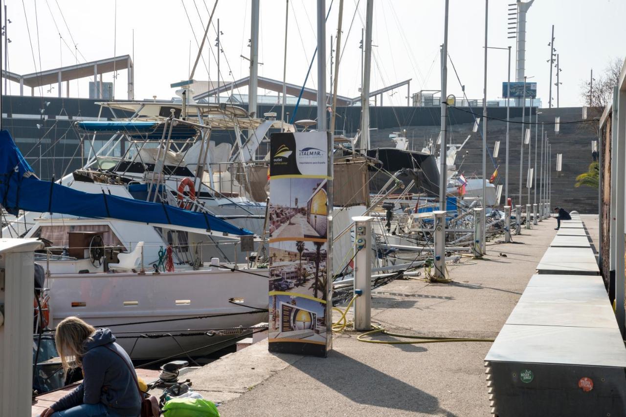Boat Accommodations Barcelona سان أدريان دي بيزوس المظهر الخارجي الصورة