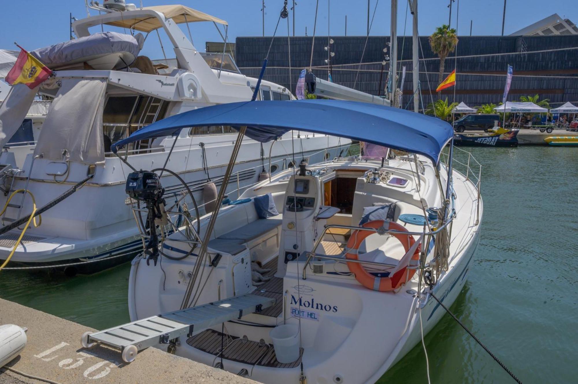 Boat Accommodations Barcelona سان أدريان دي بيزوس المظهر الخارجي الصورة