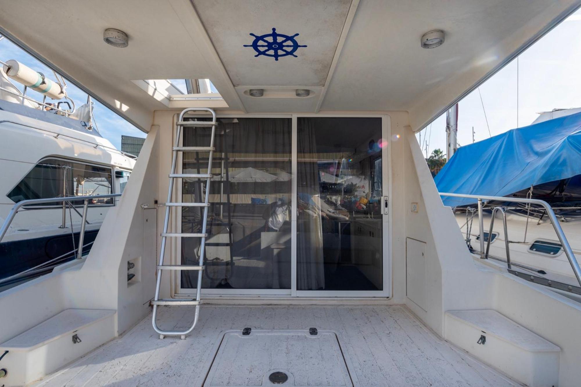 Boat Accommodations Barcelona سان أدريان دي بيزوس المظهر الخارجي الصورة