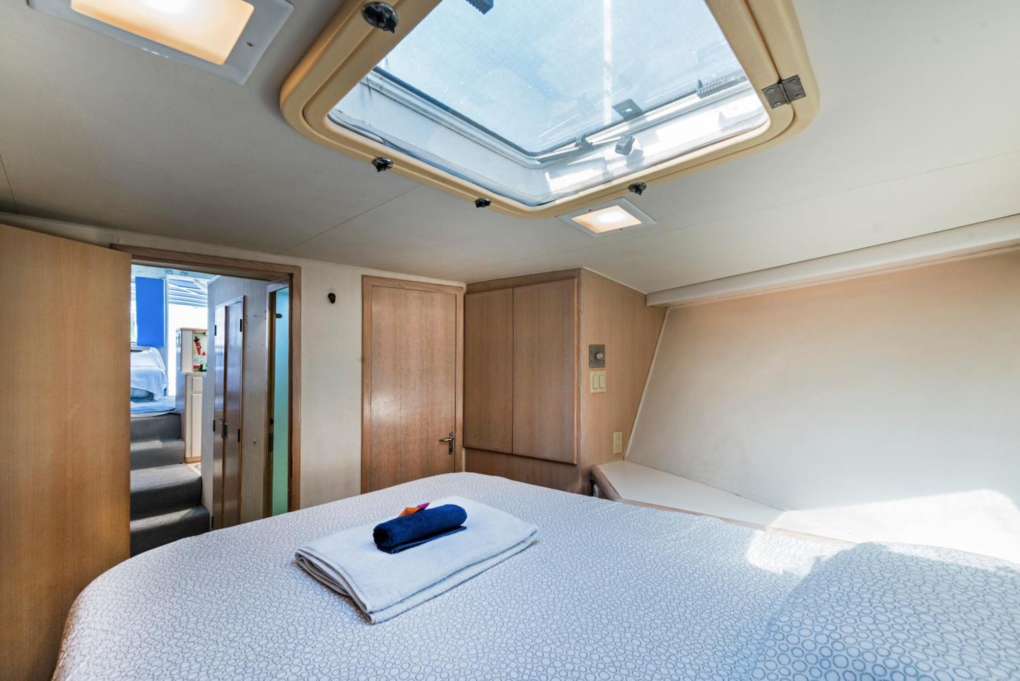 Boat Accommodations Barcelona سان أدريان دي بيزوس الغرفة الصورة