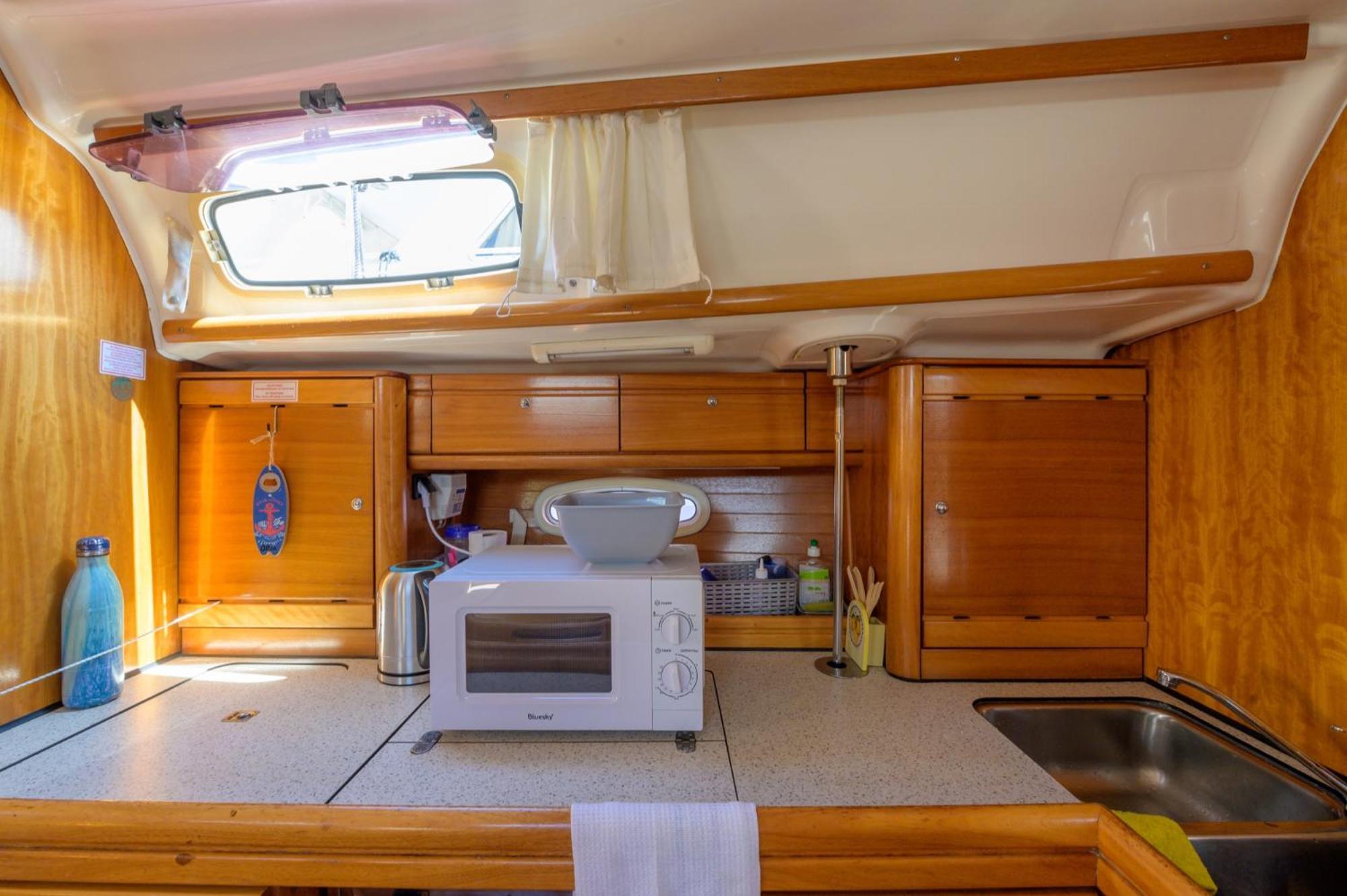 Boat Accommodations Barcelona سان أدريان دي بيزوس الغرفة الصورة