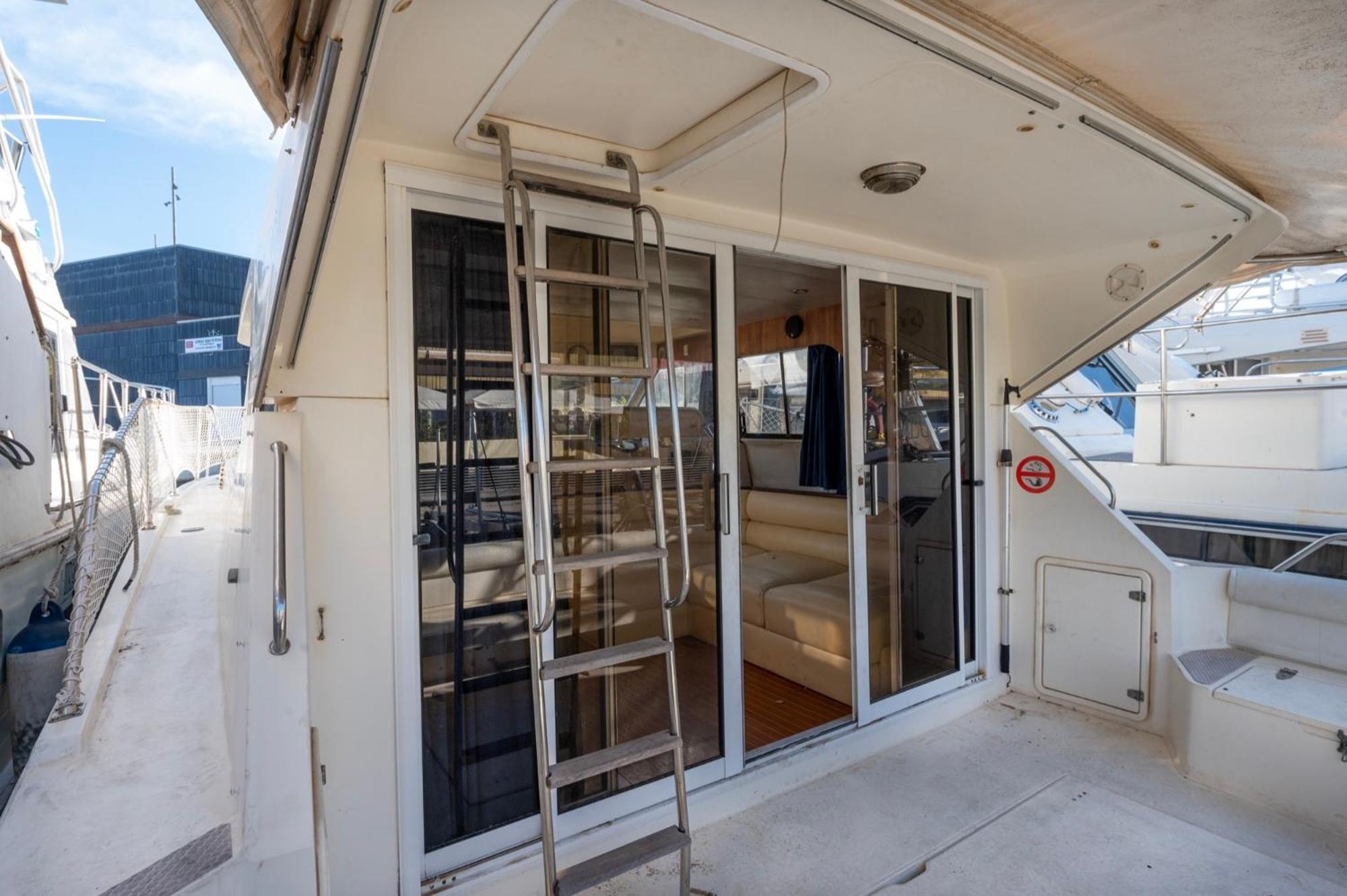 Boat Accommodations Barcelona سان أدريان دي بيزوس المظهر الخارجي الصورة